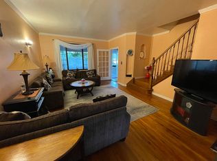 6132 82nd Pl, Middle Village, NY 11379