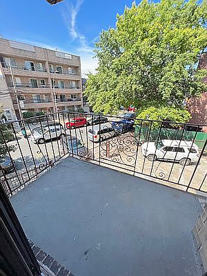 4th image of 27-01 Astoria Blvd #2E