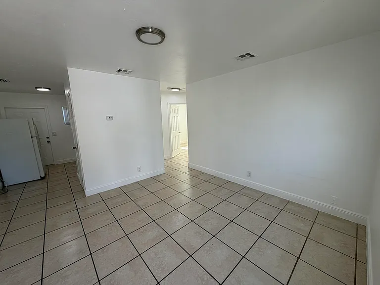 1021 Henrietta Ave — Photo 12