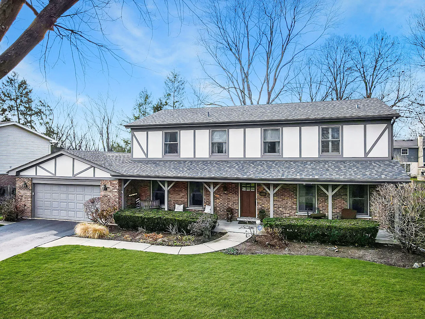1308 Crestwood Dr photo 1
