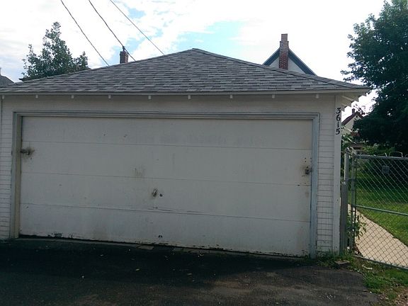 3rd image of 3615 Emerson Ave N