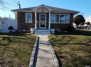662 Oriole Ave, West Hempstead, NY 11552