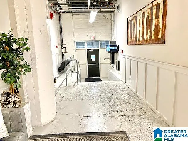 2329 1st Ave N #403 — Photo 4
