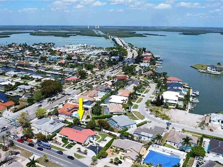701 N Barfield Dr — Photo 41