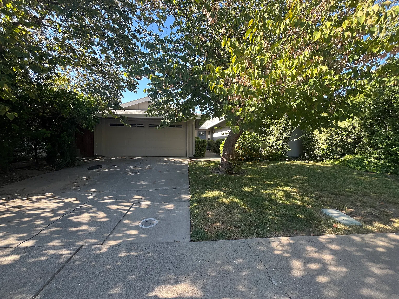 4 bed, 1988 sqft, $3,600 — Photo 3
