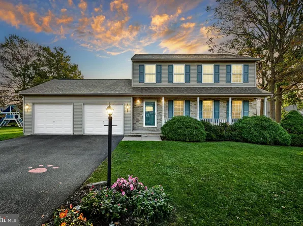 31 Dogwood Ln, Manchester, PA 17345
