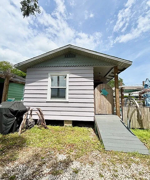416 Daytona St — Photo 1