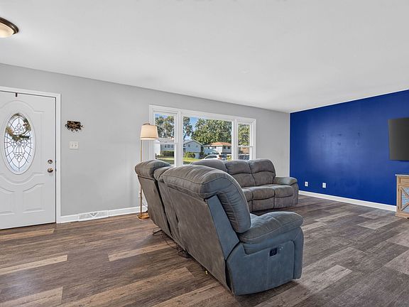 4th image of 24334 S Valley Dr
