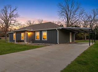 372 Private Road 43790 St #43790, Paris, TX 75462