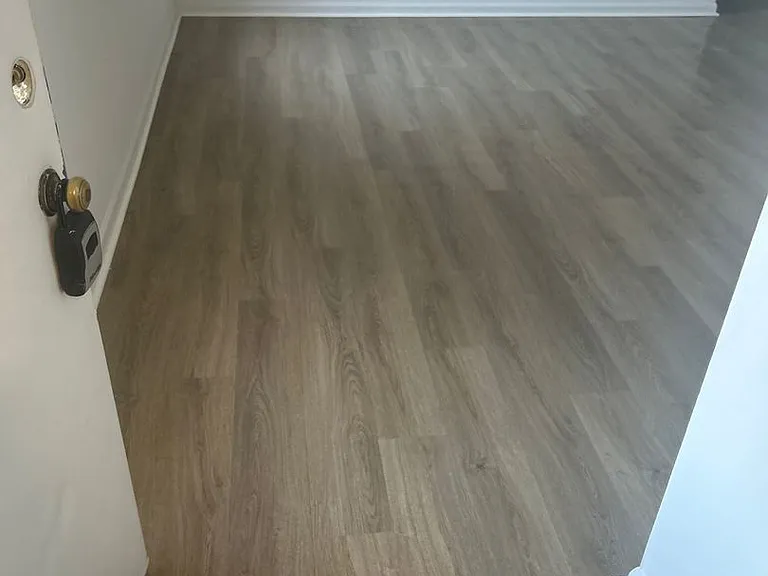 Amhurst III Apartments — Photo 16