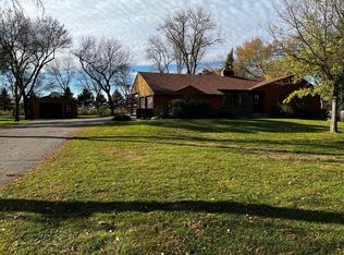 111 33rd St NW, Willmar, MN 56201