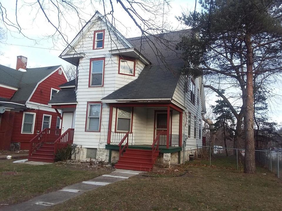 1st image of 711 E Stockbridge Ave