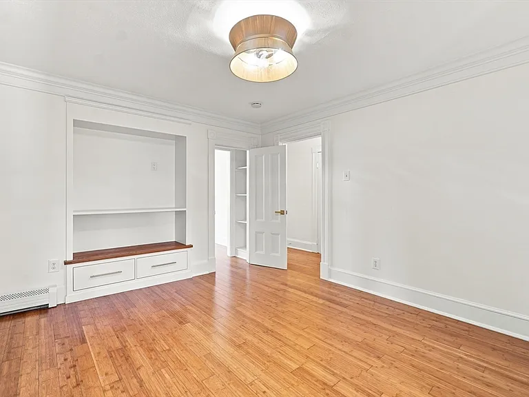 229 Saratoga St #2 — Photo 8