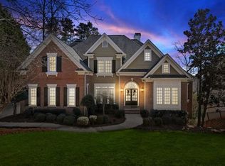 5253 Aldeburgh Dr, Suwanee, GA 30024