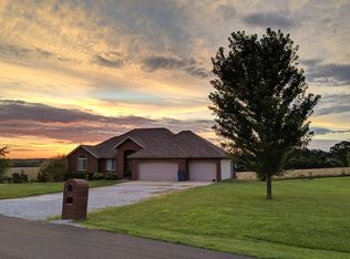 360 Clearspring Rd, Sparta, MO 65753