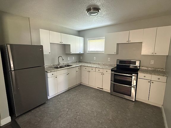 2nd image of 2509 E 37th St #1