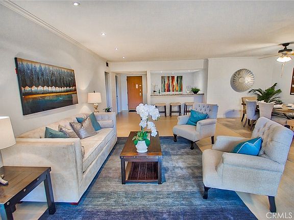 4th image of 4915 Tyrone Ave APT 221