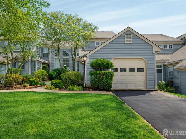 36 Canterbury Dr #C, Monroe Township, NJ 08831