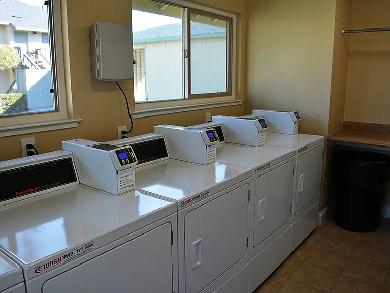 Sea Breeze Apartments for rent in Marina, CA — Photo 22