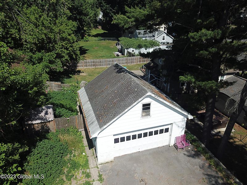 2nd image of 18 Sacandaga Road