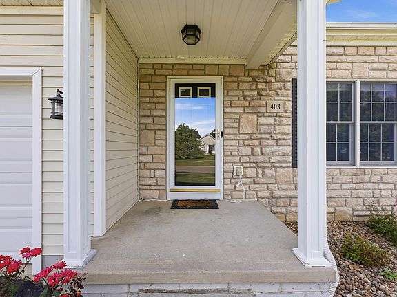 5th image of 403 Sycamore Creek St
