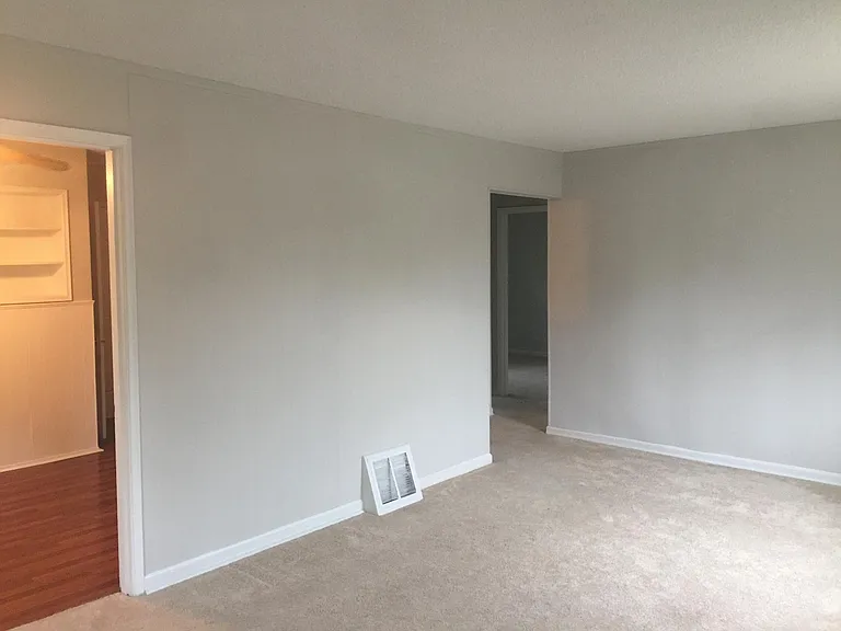 10430 Niblic Dr — Photo 5