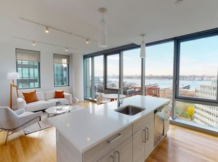 550 W 54th St APT 800, New York, NY 10019