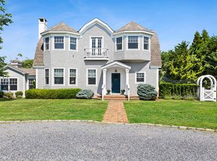 30 Exchange Pl, Westhampton Beach, NY 11978