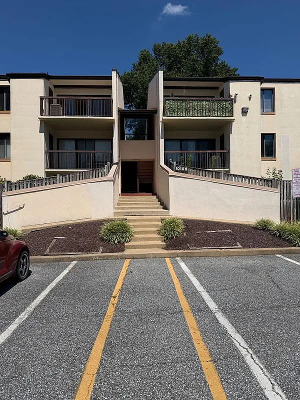 10108 Campus Way S — Photo 1