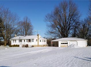11863 Fletcher Chapel Rd, Medina, NY 14103