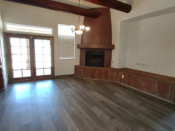 4th image of 2934 E Le Marche Ave