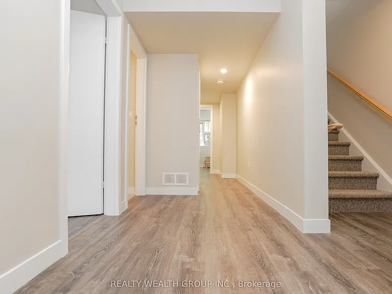 288 Albert St #113 — Photo 21