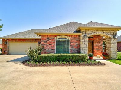 2216 Persimmon Dr, Oklahoma City, OK, 73120