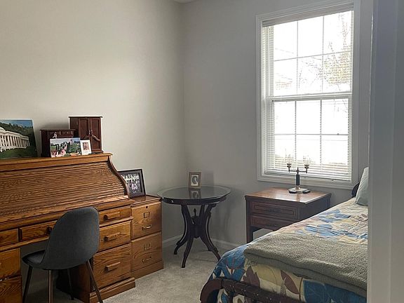 5th image of 667 Bedford Ct