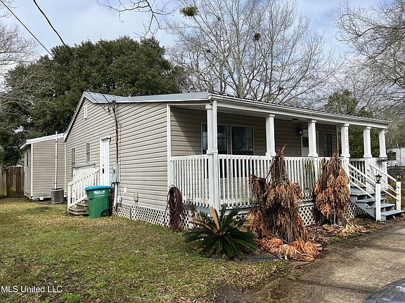 3rd image of 2123 Cleveland Ave