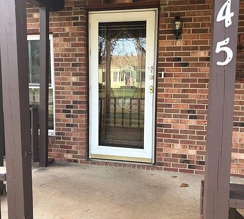 3rd image of 145 Rosedale Dr