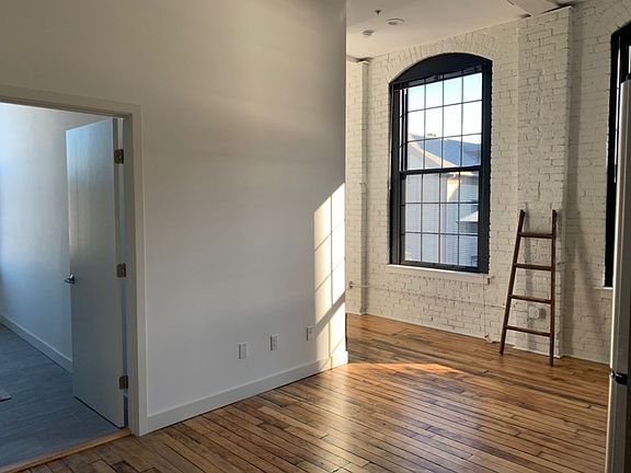 3rd image of 40 Sprague St Unit 304