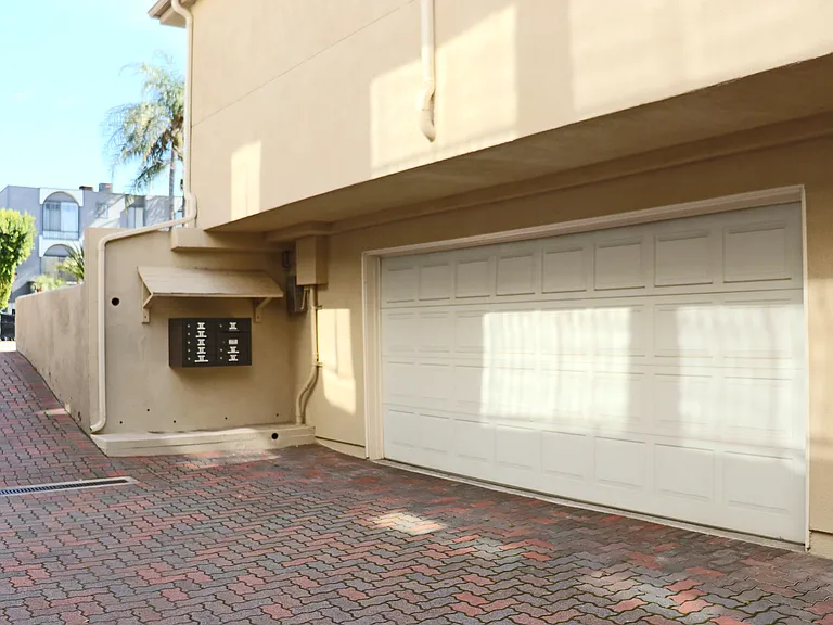 4225 Tujunga Ave #A — Photo 23