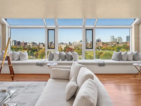 220 Boylston St APT 1201, Boston, MA 02116