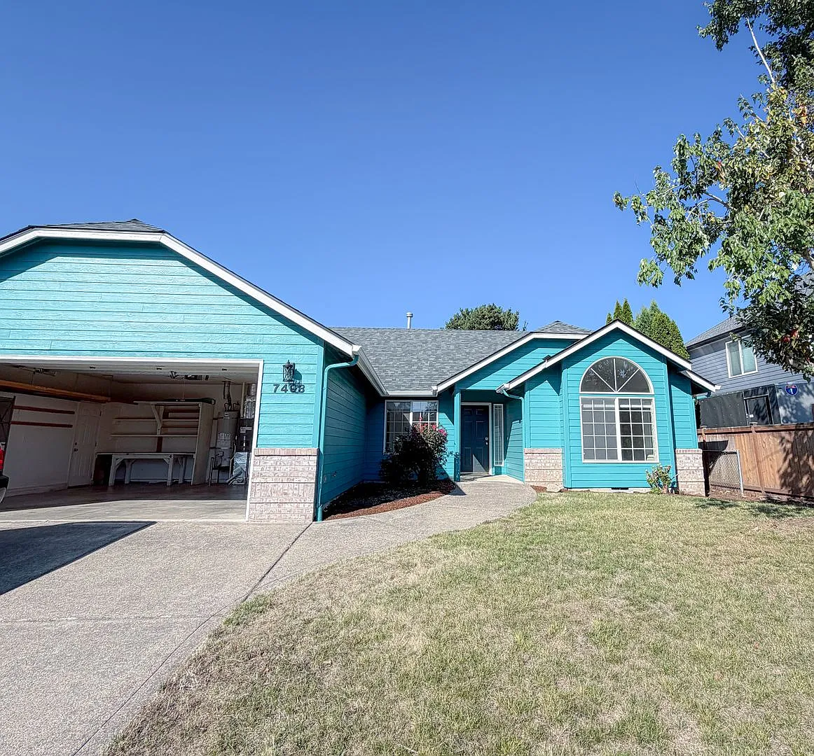 Beautifully Restored 3-Bedroom, 2-Bath Home in Keizer — Photo 1