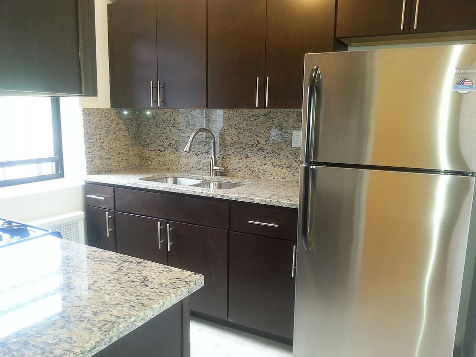 1st image of 15015 75th Ave APT 3A
