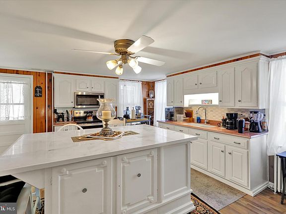 4th image of 715 Furnace Rd