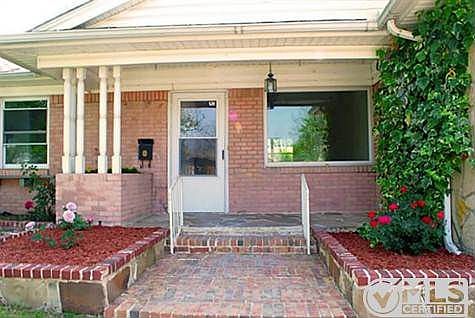4th image of 609 Lawson Dr