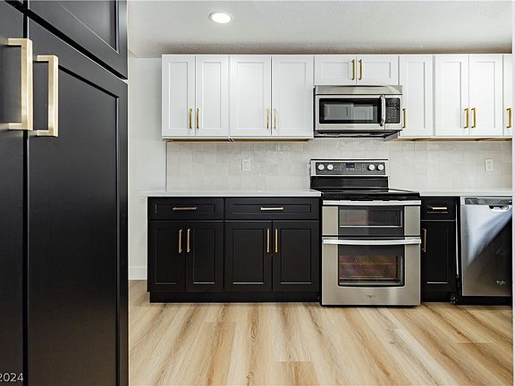 5th image of 3431 Persico Cir