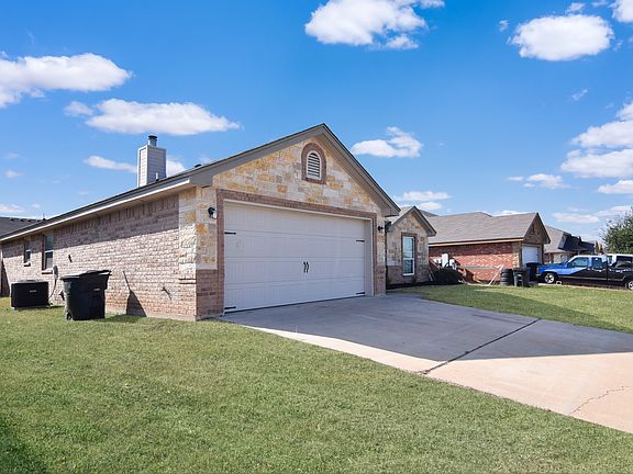 2nd image of 2606 Montague County Dr