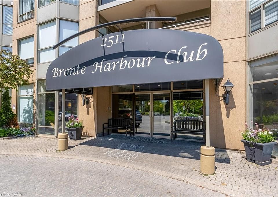 1st image of 2511 Lakeshore Rd W #811
