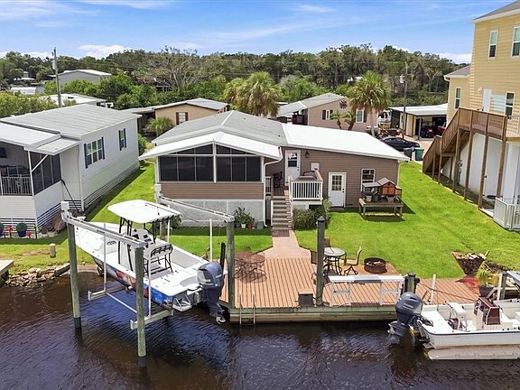 3rd image of 11639 W Clearwater Ct