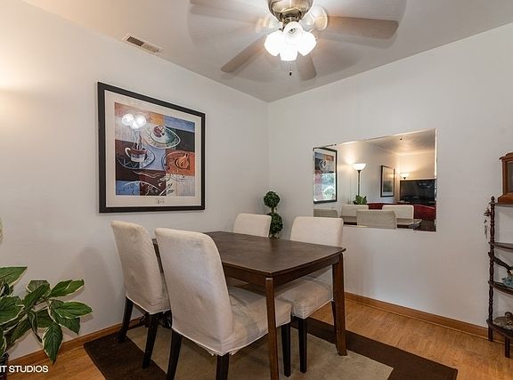 5th image of 34W939 Stanton Dr APT C