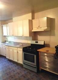 3rd image of 168 Hart St #1