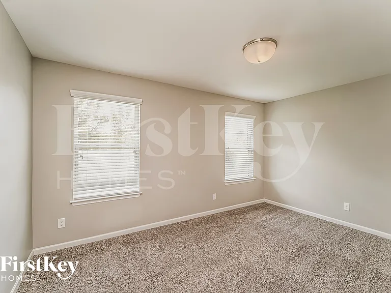 4011 Huntley Glen Dr — Photo 13
